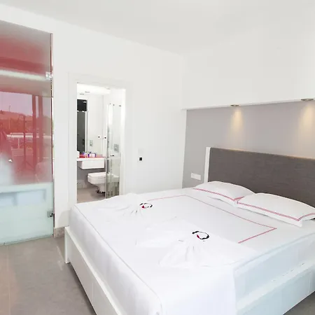 Q Aparthotel Side