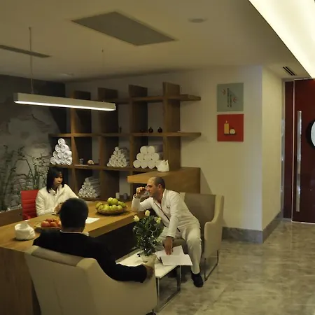 Aparthotel Q Side